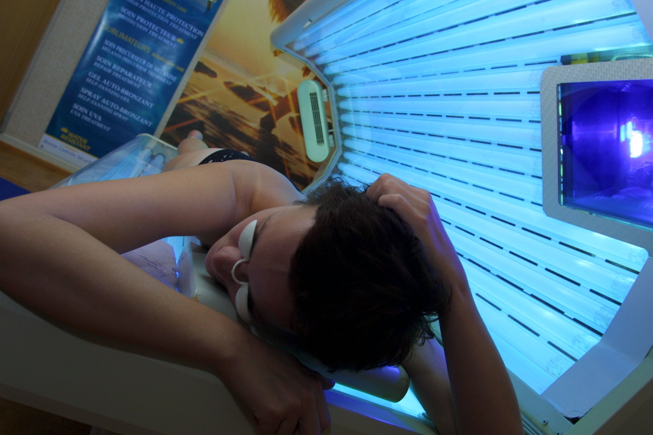 Bilde av noen i solarium