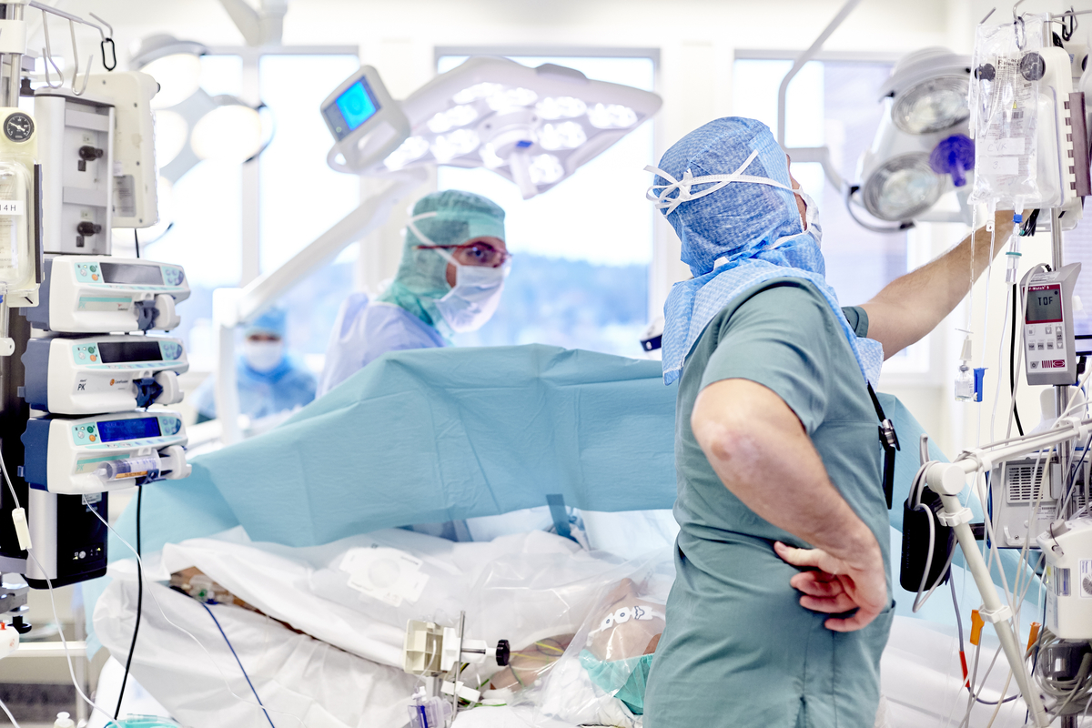 Healthcare personnel in surgery